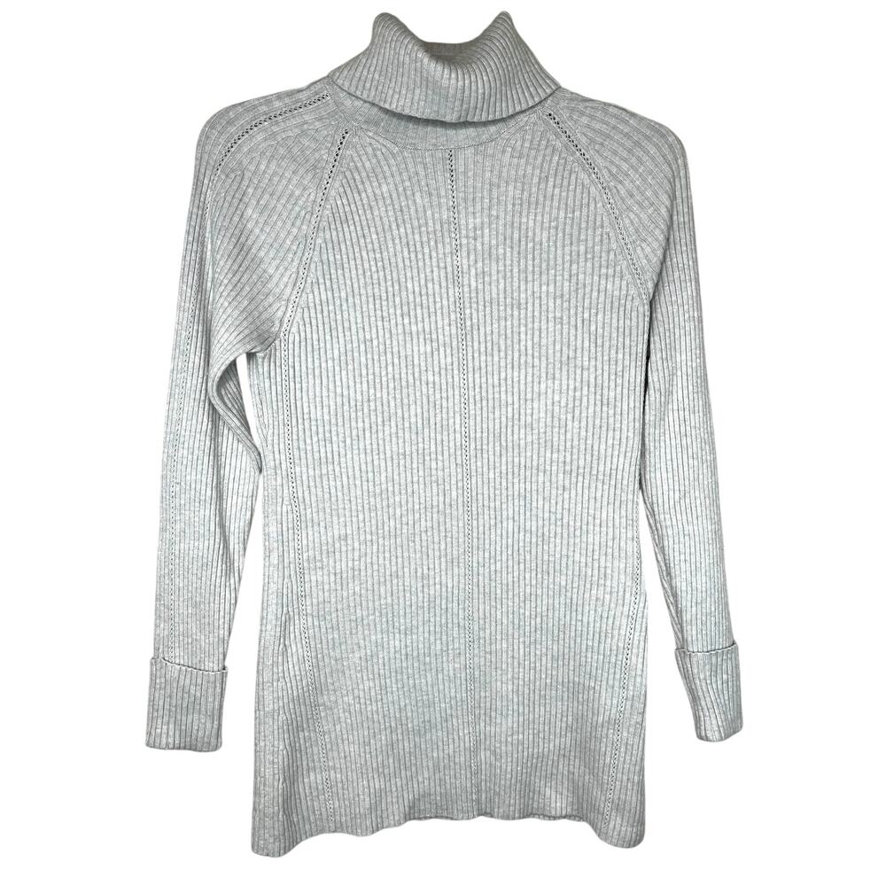 WHBM cashmere blend stretchy turtleneck ribbed sweater, light gray, size M, EUC